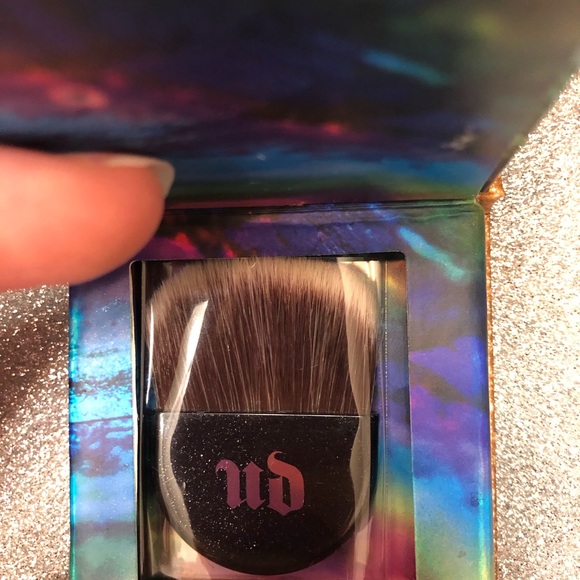 BNIB! Urban Decay Space Powder for face and body - Picture 3 of 6
